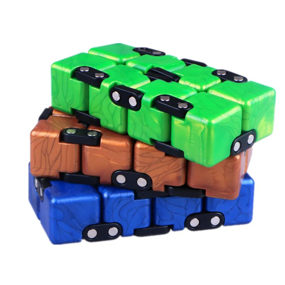 QiYi 2x2 Crazy Cube 2x2x2 Endl - Model Kit Infinite Dimension recension och pris