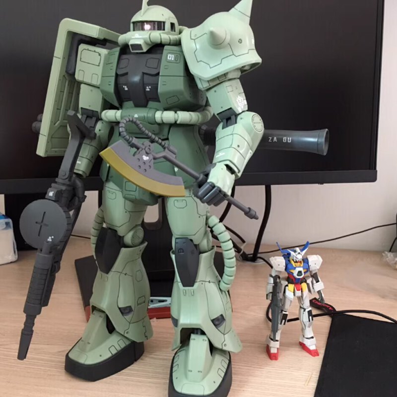 Hot 1/48 MEGA Zaku II Assembly - Model Kit Water Decal recension och pris