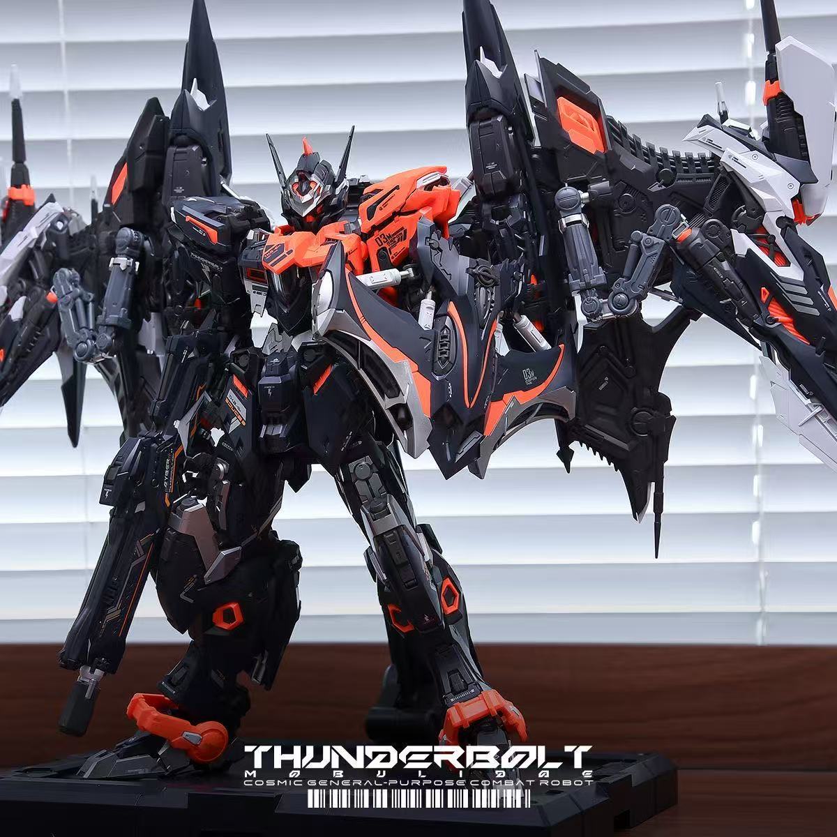 THUNDERBOLT MOBULIDAE 1/100 To - Model Kit Infinite Dimension recension och pris